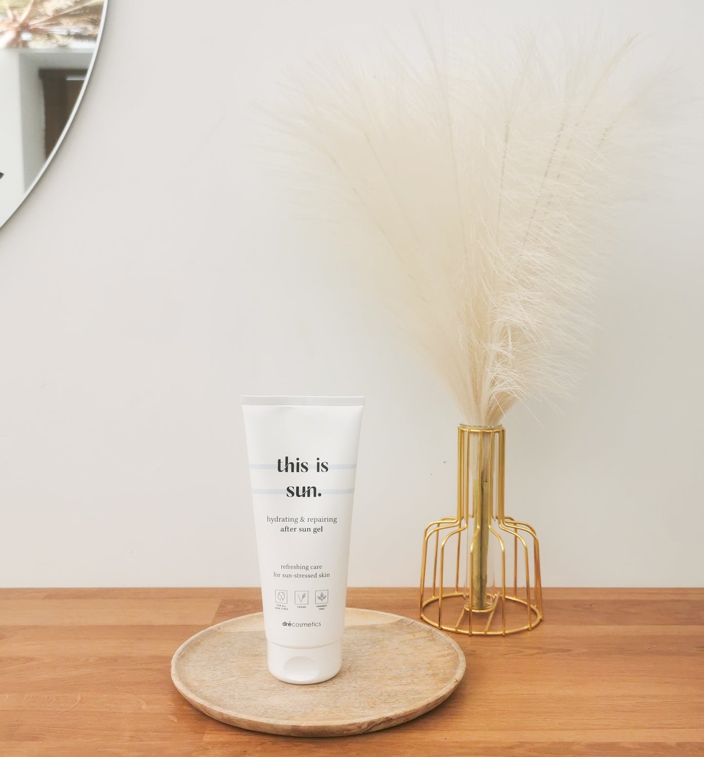 BODY AFTER SUN: This is sun hydrating & repairing after sun gel